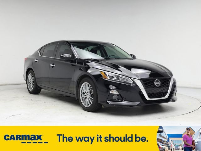 2020 Nissan Altima 2.5 SV