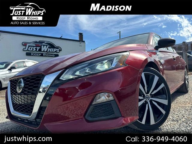 2020 Nissan Altima 2.0 SR