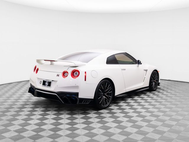 2020 Nissan GT-R Premium