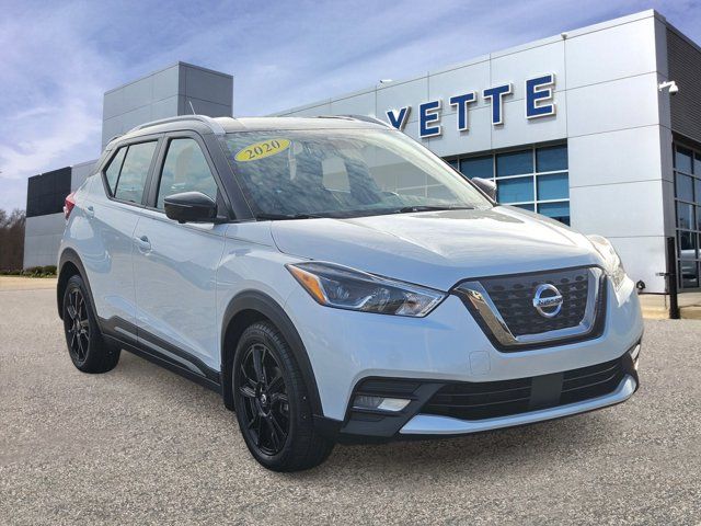 2020 Nissan Kicks SR