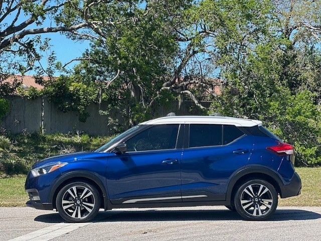2020 Nissan Kicks SR