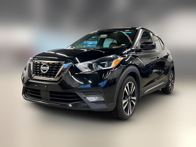 2020 Nissan Kicks SR