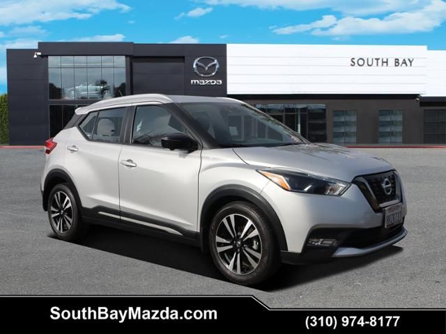 2020 Nissan Kicks SR