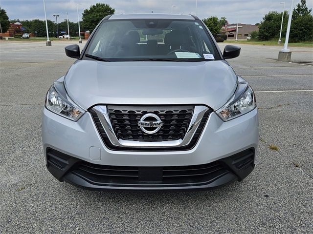 2020 Nissan Kicks S