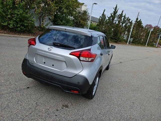 2020 Nissan Kicks S