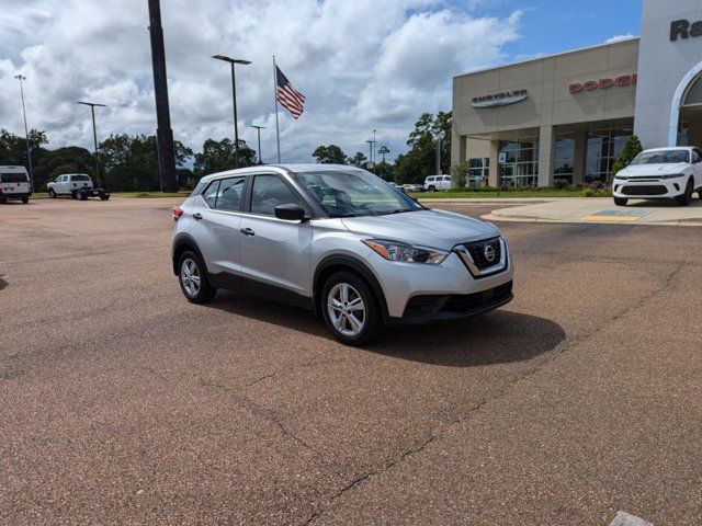 2020 Nissan Kicks S