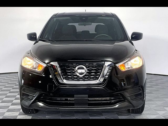 2020 Nissan Kicks S