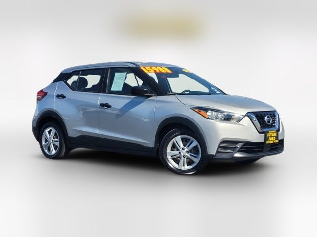 2020 Nissan Kicks S
