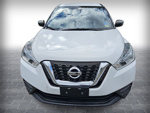 2020 Nissan Kicks S