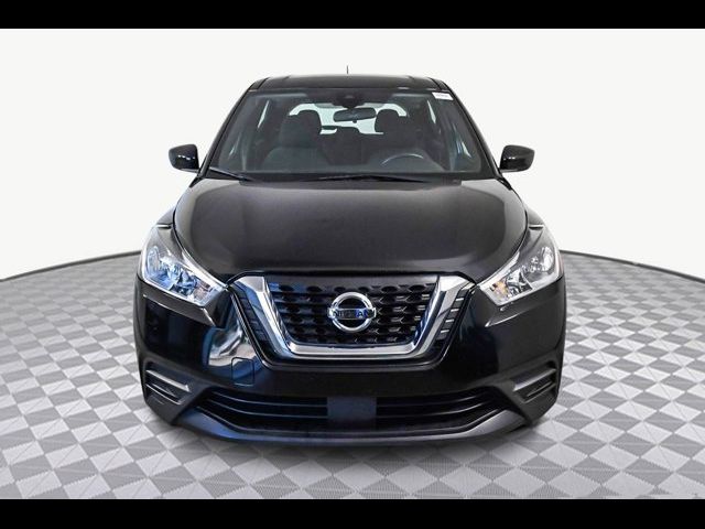 2020 Nissan Kicks S