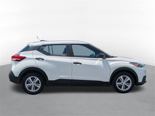 2020 Nissan Kicks S