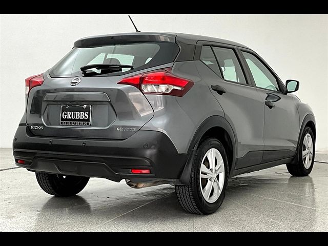 2020 Nissan Kicks S