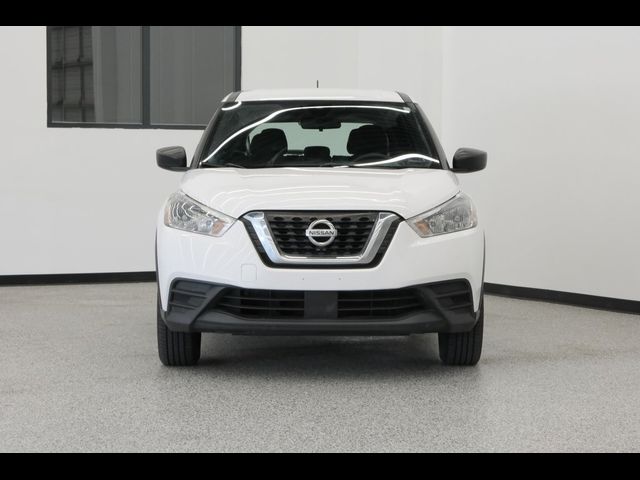 2020 Nissan Kicks S