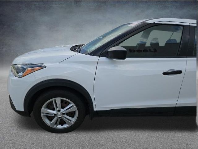 2020 Nissan Kicks S