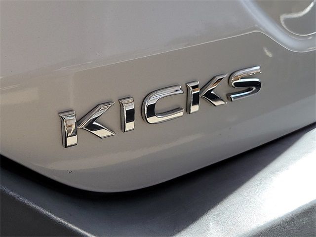 2020 Nissan Kicks S