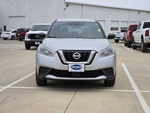 2020 Nissan Kicks S