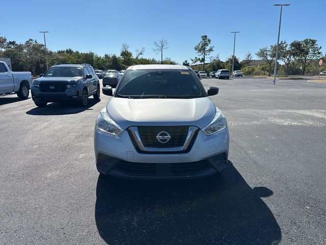 2020 Nissan Kicks S