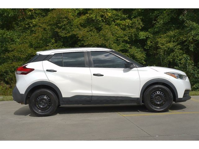2020 Nissan Kicks S