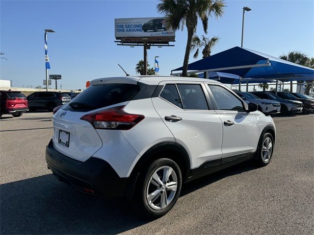 2020 Nissan Kicks S