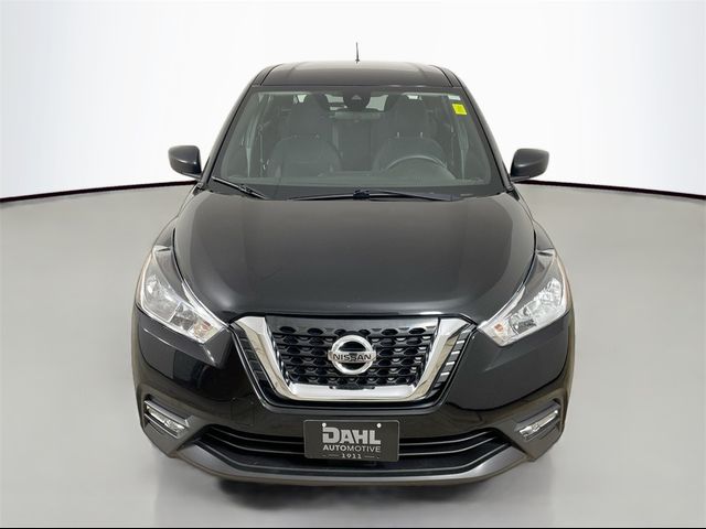 2020 Nissan Kicks S