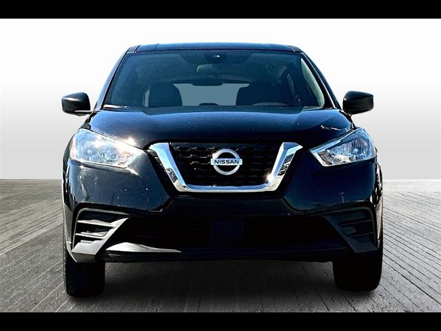 2020 Nissan Kicks S