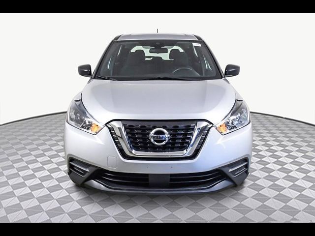 2020 Nissan Kicks S