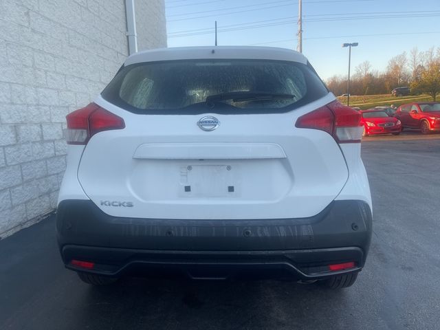 2020 Nissan Kicks S