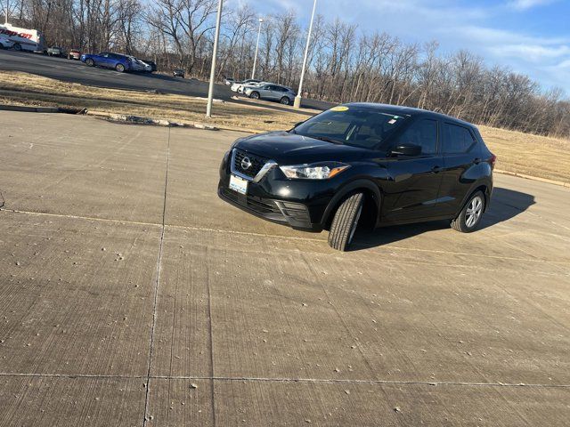 2020 Nissan Kicks S