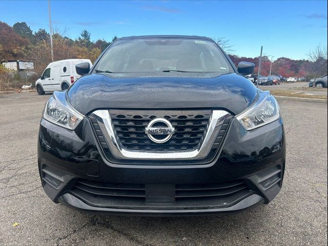 2020 Nissan Kicks S