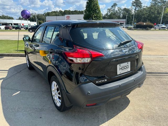 2020 Nissan Kicks S