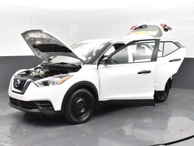2020 Nissan Kicks S