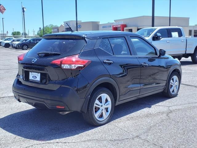 2020 Nissan Kicks S