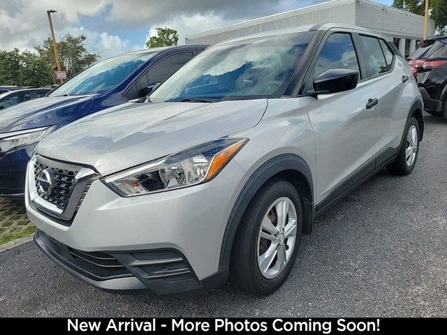 2020 Nissan Kicks S