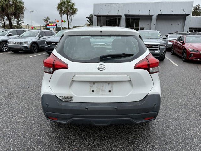 2020 Nissan Kicks S