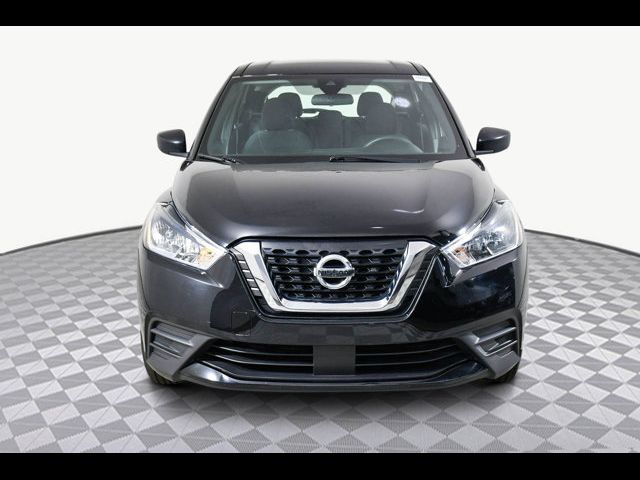 2020 Nissan Kicks S