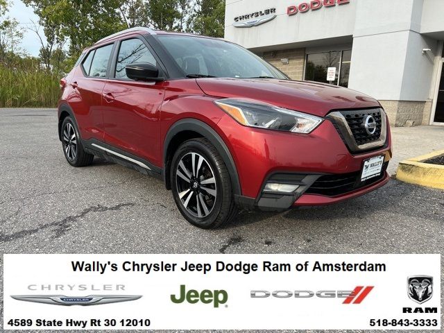 2020 Nissan Kicks SR