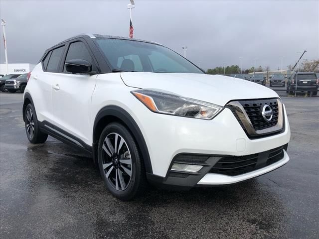 2020 Nissan Kicks SR