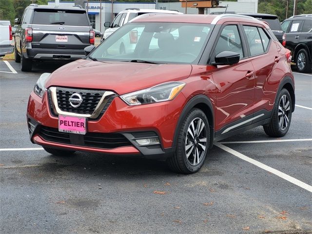 2020 Nissan Kicks SR