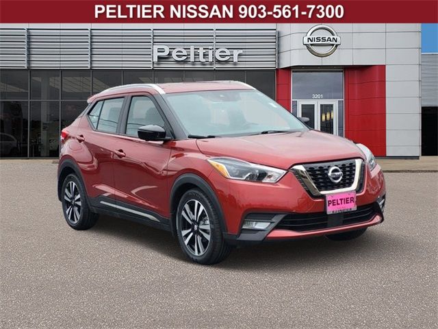 2020 Nissan Kicks SR