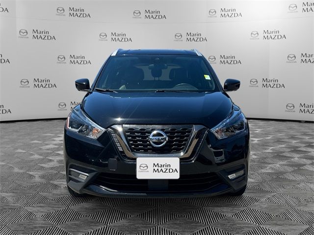 2020 Nissan Kicks SR