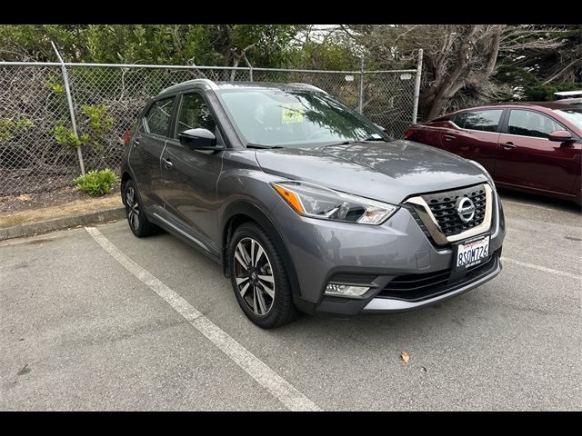 2020 Nissan Kicks SR