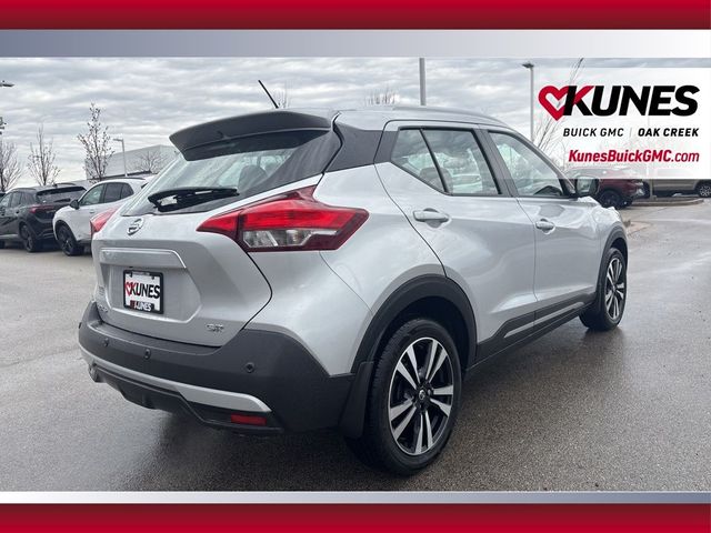 2020 Nissan Kicks SR