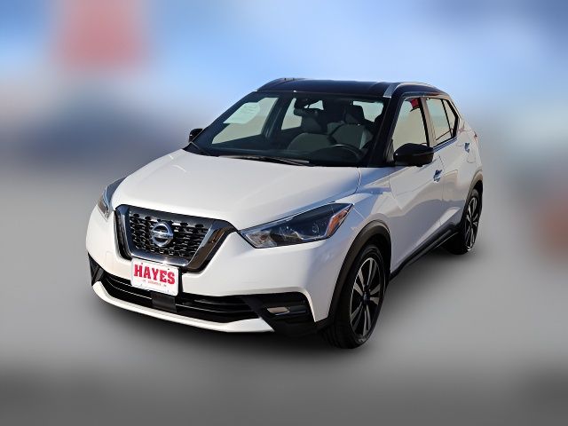 2020 Nissan Kicks SR