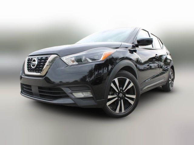 2020 Nissan Kicks SR