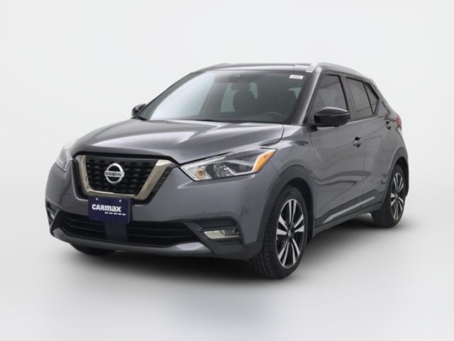 2020 Nissan Kicks SR