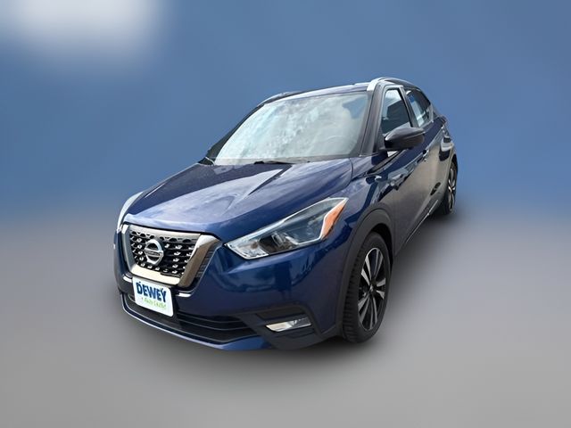 2020 Nissan Kicks SR