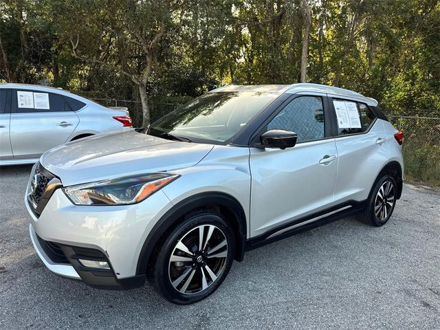 2020 Nissan Kicks SR