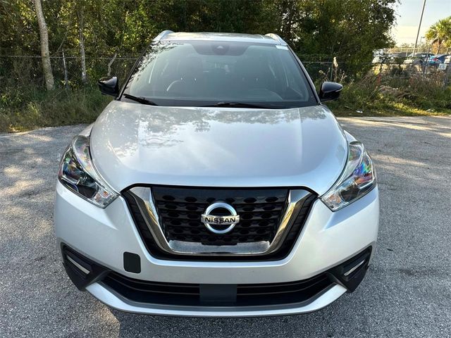 2020 Nissan Kicks SR