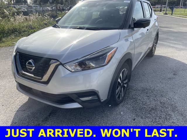 2020 Nissan Kicks SR