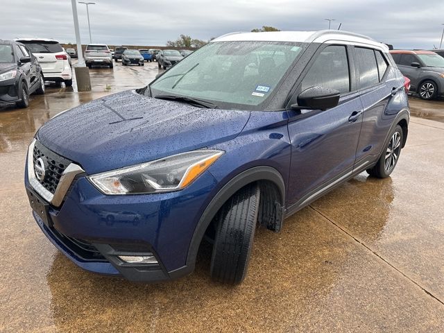 2020 Nissan Kicks SR